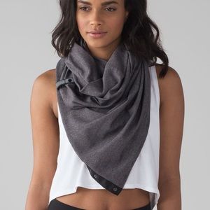 Lululemon Vinyasa scarf